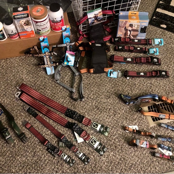 Men’s name brand see anything you like just ask 6$ each - Picture 14 of 16